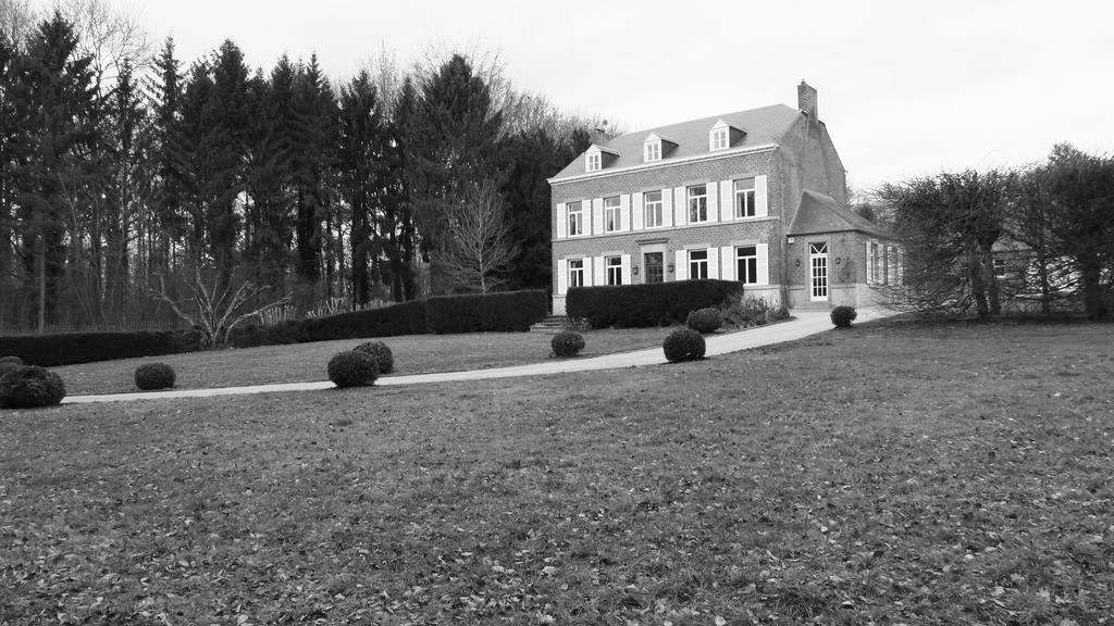 La Regie De Franc-Waret Villa Exterior foto