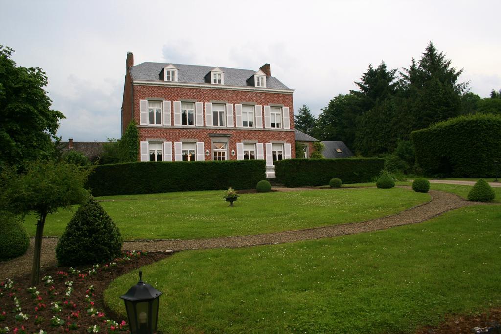 La Regie De Franc-Waret Villa Exterior foto